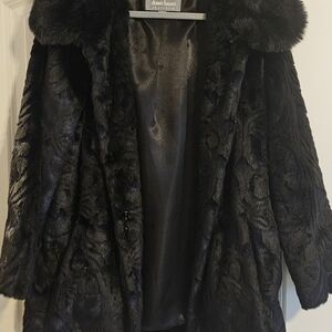Elegant Black/Blue Faux Fur Coat